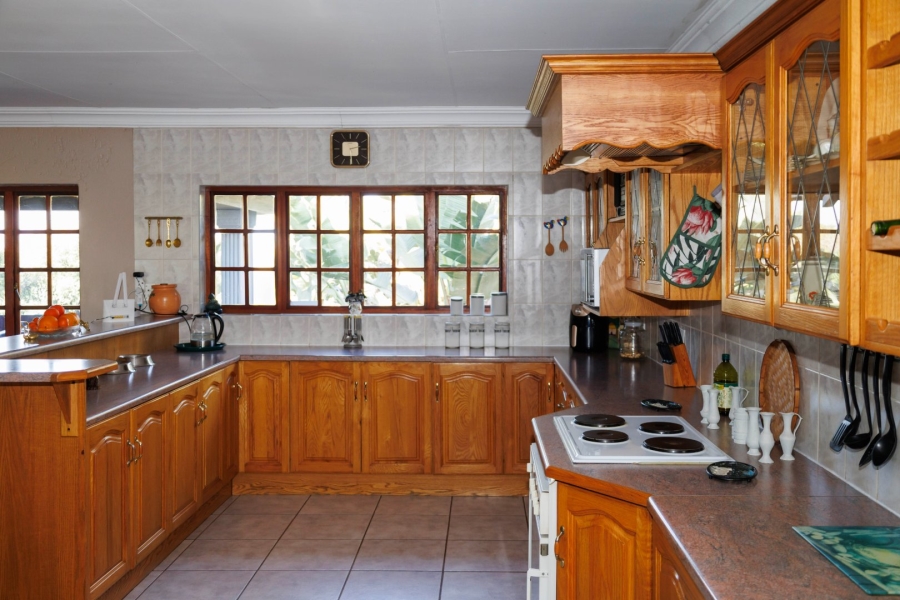 5 Bedroom Property for Sale in Schoemansville North West